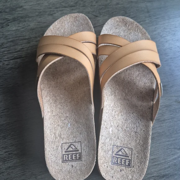 Tan REEF Women's Sandals Neutral Classic Timeless Casual Slip Ons - Picture 10 of 10